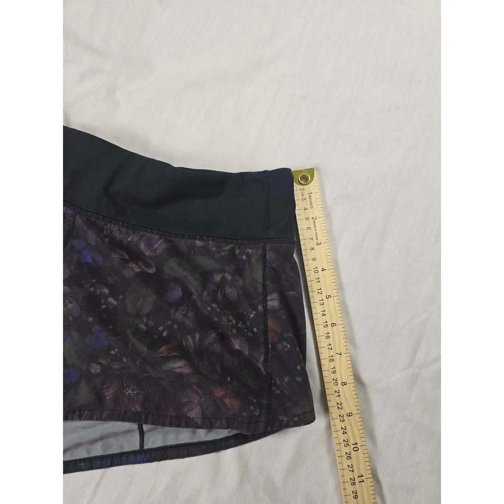 Lululemon Shorts Womens 8 Black Floral Running Lined 3 Inseam Athletic